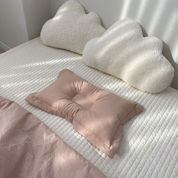 Cute Little Cloud Throwing Pillow Cushion in South Korea Super Soft Cloud Living Room Sofa Pillow Cushion