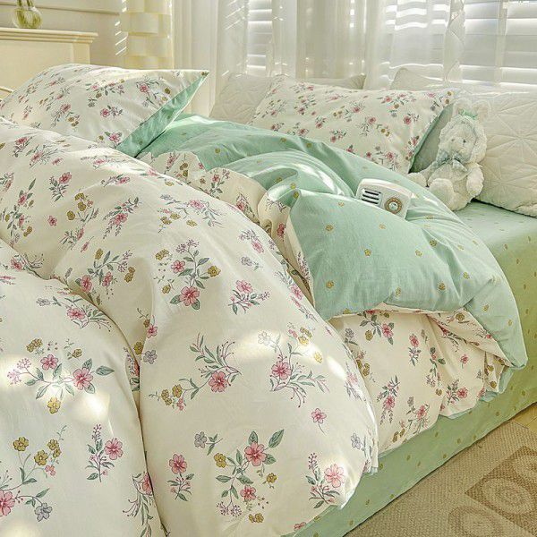 Four piece set of floral mesh red bedding, quilt cover, bed sheet, three piece set of fitted sheet