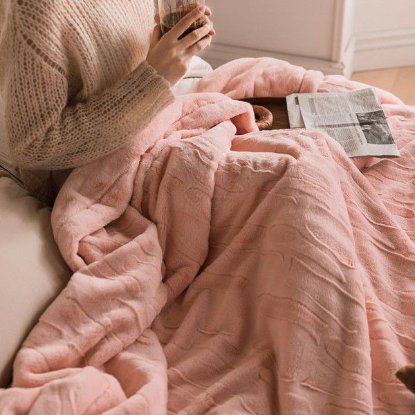 Double layer thickened short plush blanket, soft and delicate rabbit rabbit velvet blanket, flower cut winter blanket