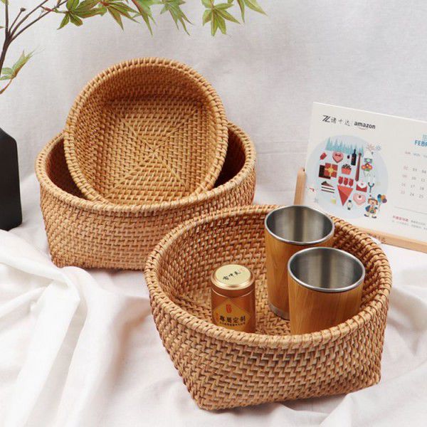 Woven storage basket Household fruit Mantou basket Round storage basket Personalized hand woven picnic basket