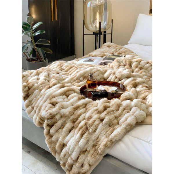 High grade imitation fur blanket comfortable skin friendly bubble rabbit blanket winter sofa blanket leisure blanket light luxury bed tail blanket 