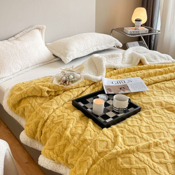 Lamb plush blanket, autumn and winter thickened warm cover blanket, sofa blanket, car blanket, blanket